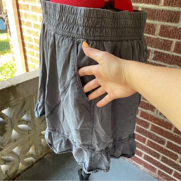 Athleta Women's Gray Ruffled Active Cargo Tennis Skirt - size L - Picture 2 of 5
